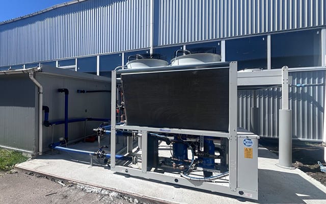 чиллер для охлаждения молока на пункте приема в Ровно