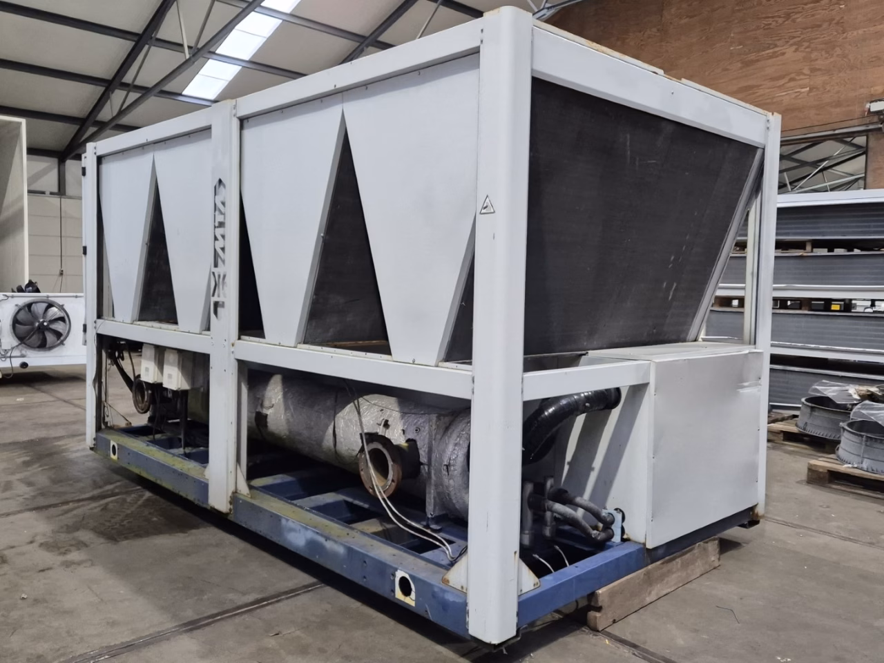 Чиллер б/у (611 кВт) MTA PNP 280/SN