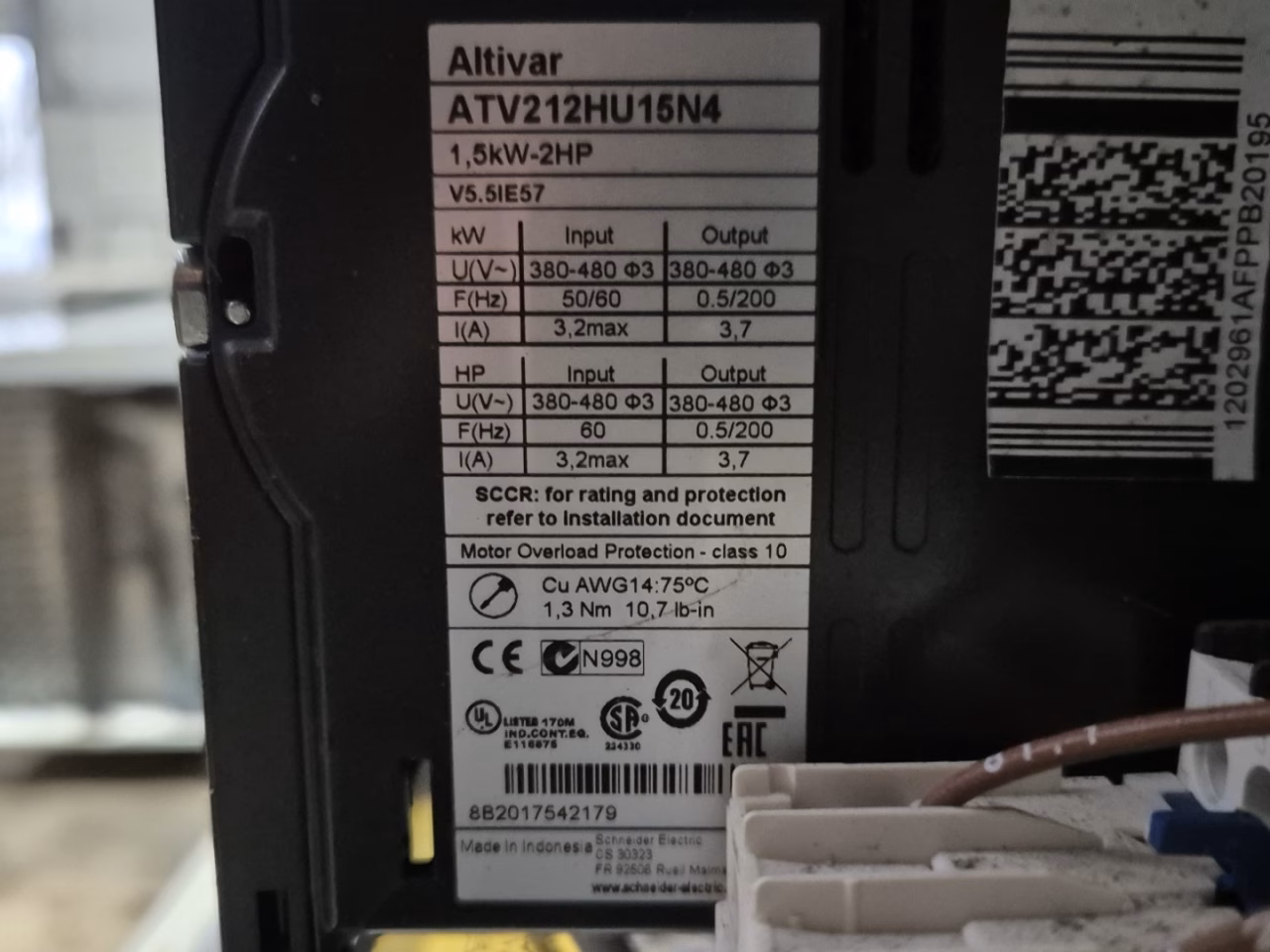 Чиллер б/у (102 кВт) Carrier 61AF 105