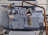 Чиллер б/у (716 кВт) Carrier 30 HXC 200