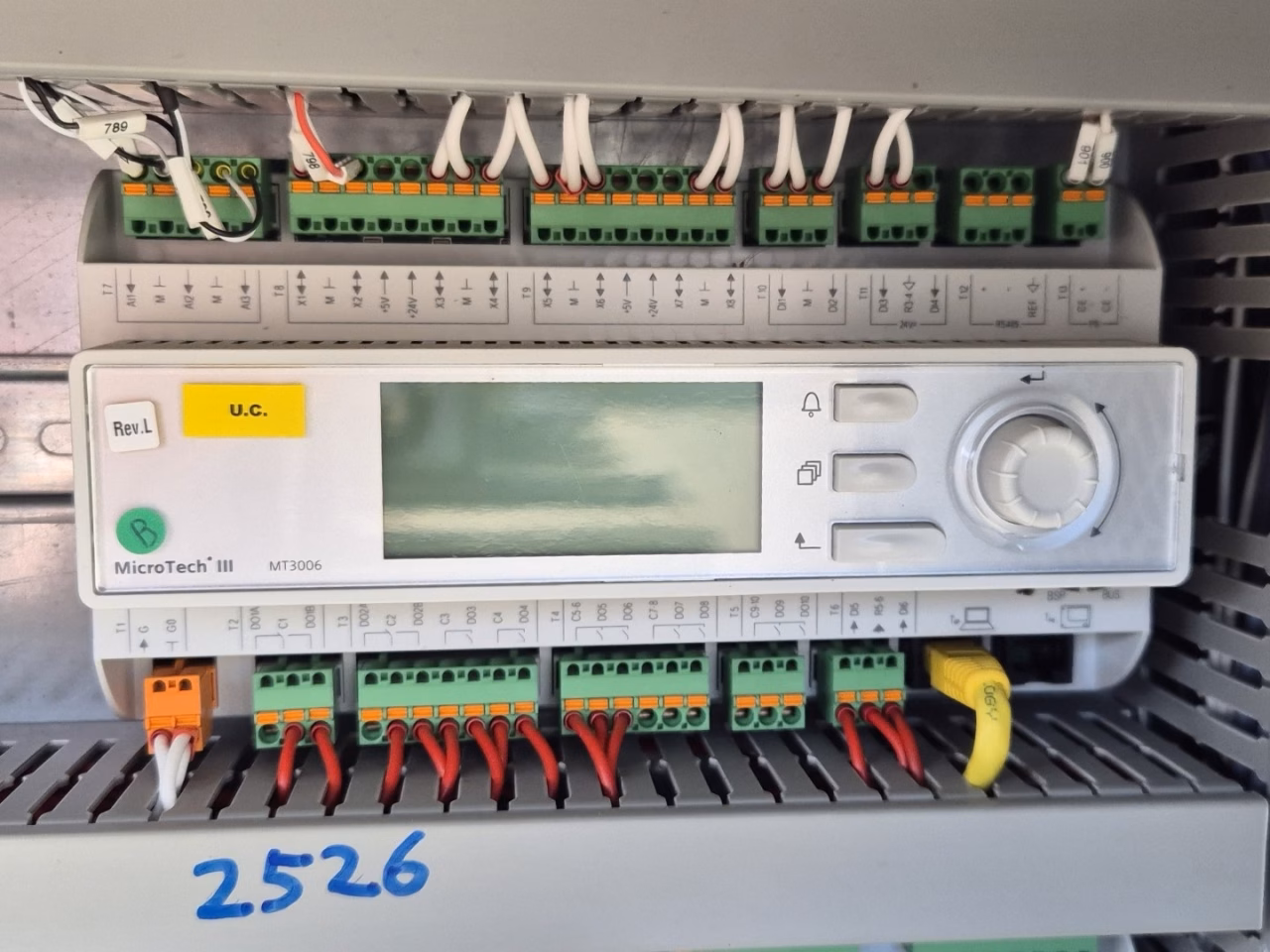 Чиллер б/у (157,6 кВт) Daikin EWAT155B-SLA2006