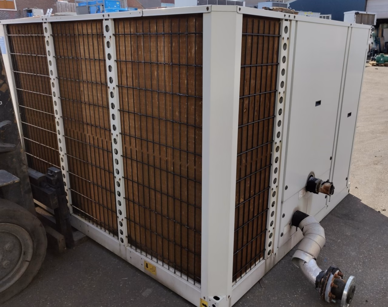 Чиллер б/у (202 кВт) Carrier 30 RA 200 0356