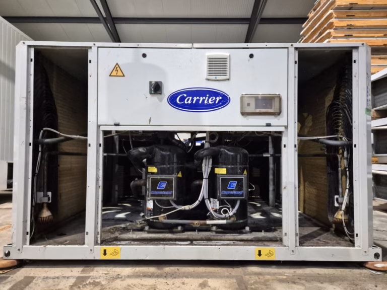 Вживаний чиллер Carrier 61AF 105