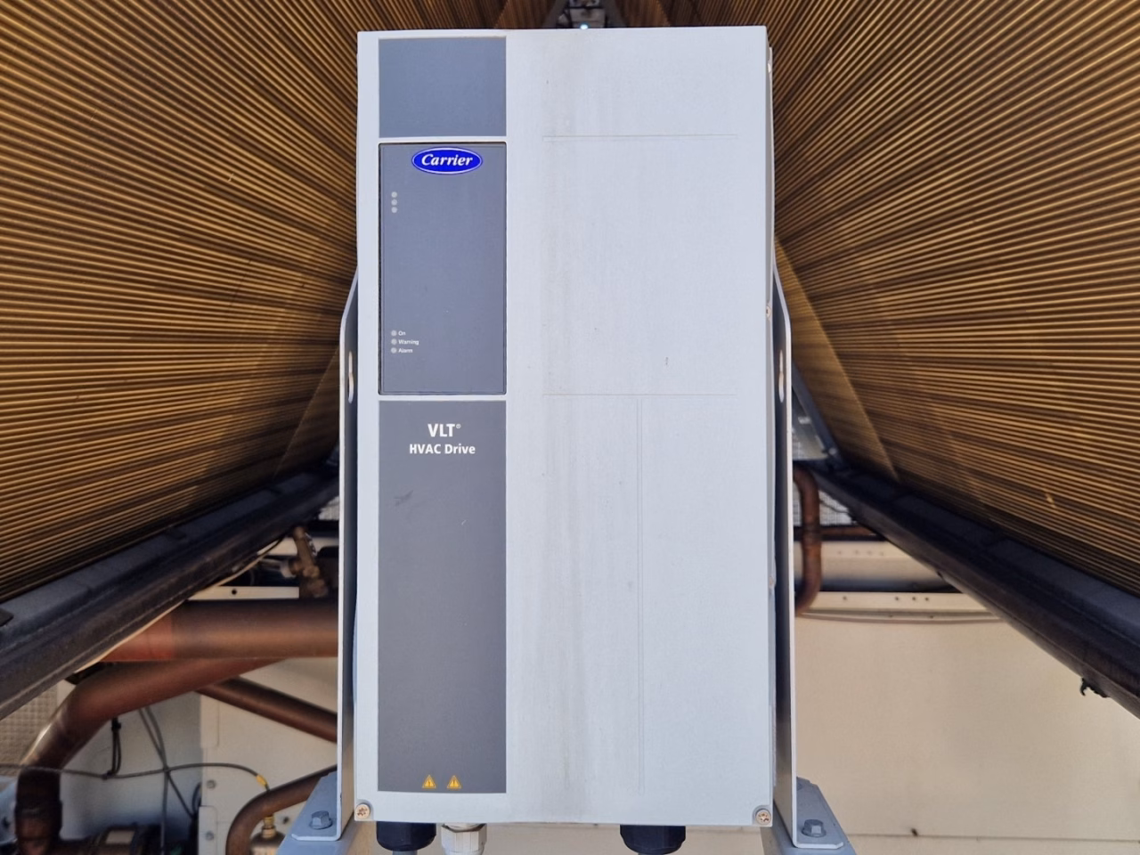 Чиллер б/у (510 кВт) Carrier 30 RQP 520