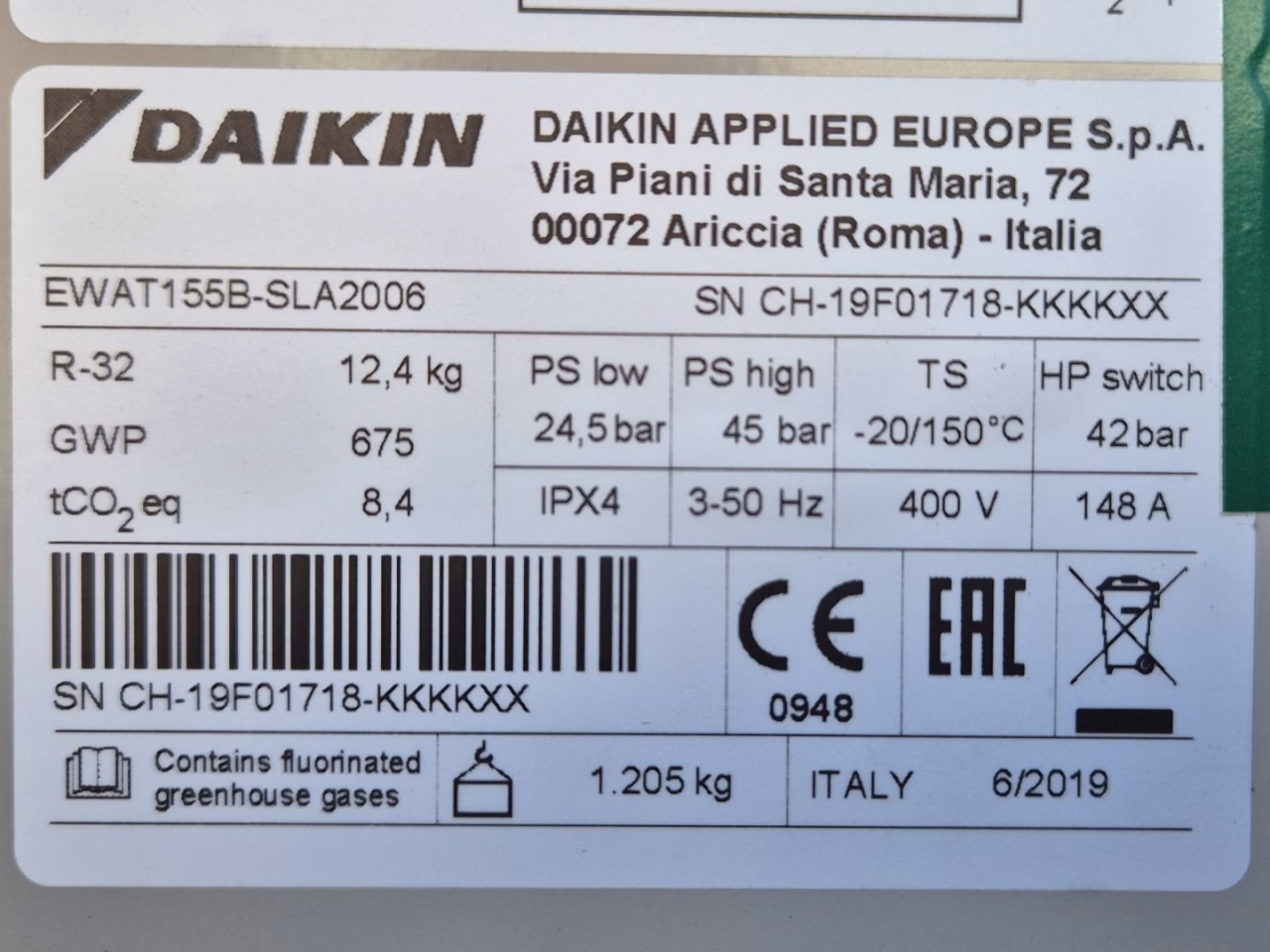 Чиллер б/у (157,6 кВт) Daikin EWAT155B-SLA2006