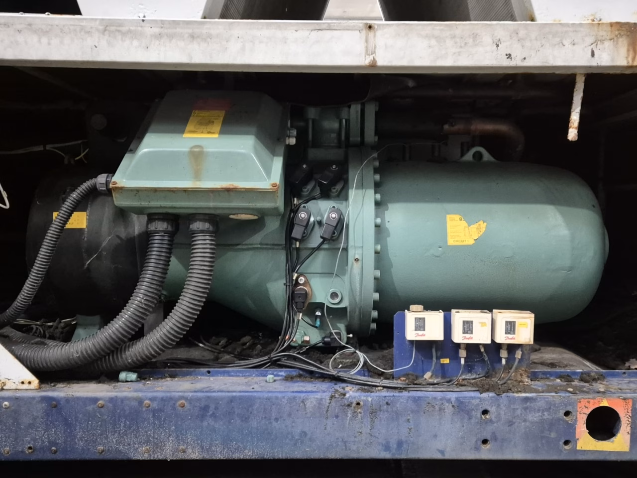 Чиллер б/у (611 кВт) MTA PNP 280/SN