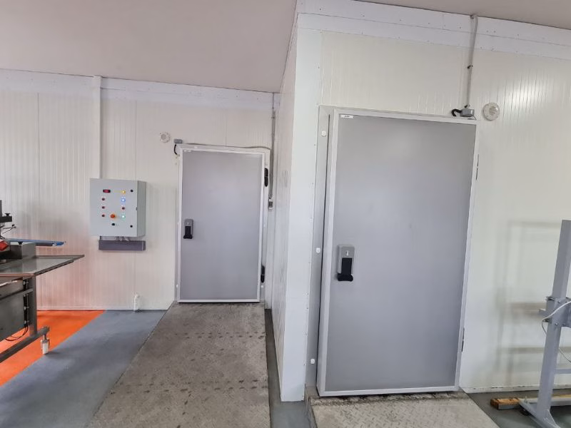 Камера шокової заморозки на виробництві